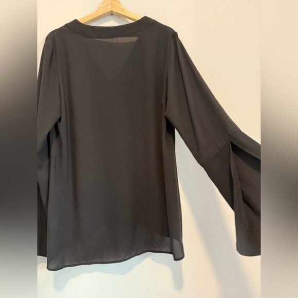 Amanda Maria Black Relaxed Fit Blouse Long Sleeve V-neck Top size 12 - Picture 8 of 9